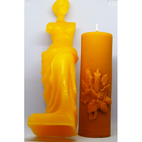 Darček - Bohyňa lásky - Vianočná sviečka - vetvička so sviečkou -rozmer 155 x 45 mm, váha 250 g