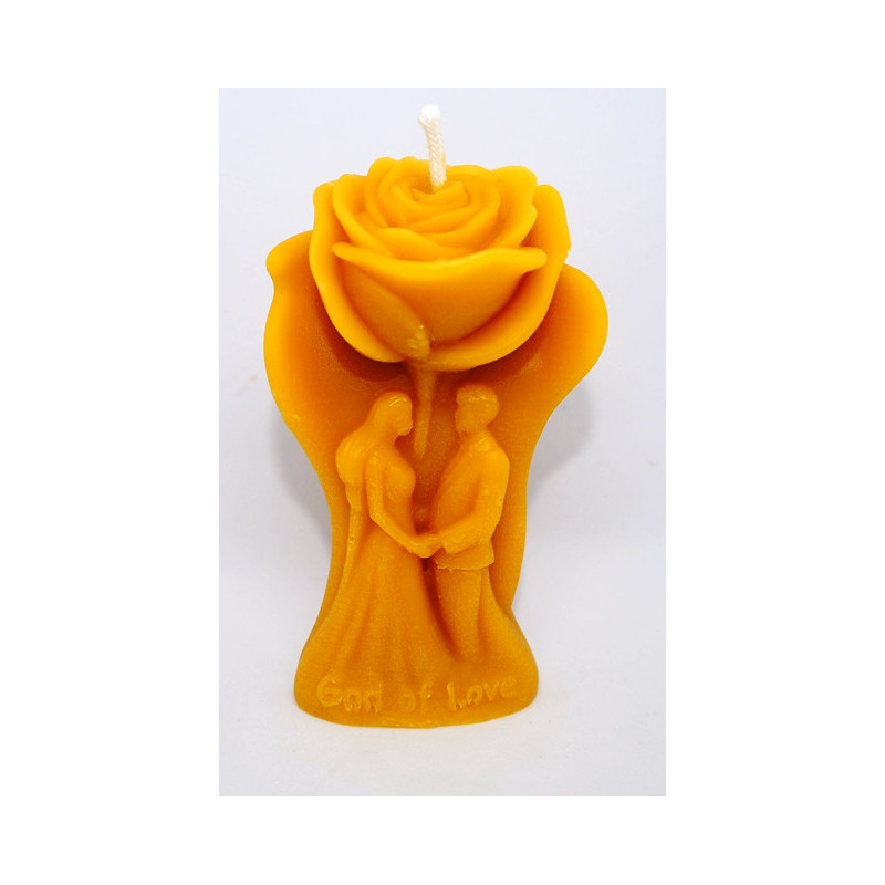 Sviečka zaľúbenci s ružou - včelí vosk rozmer 100 x 45 x 40 mm, váha 80 g