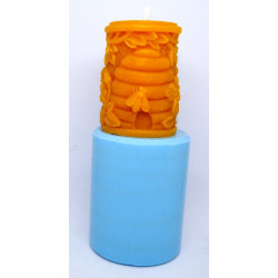 Sviečka valec s tromi úlikmí a včielkami postupne vyletujú -  forma, rozmer 65 x 45 mm, váha 75 g - forma 14 €
