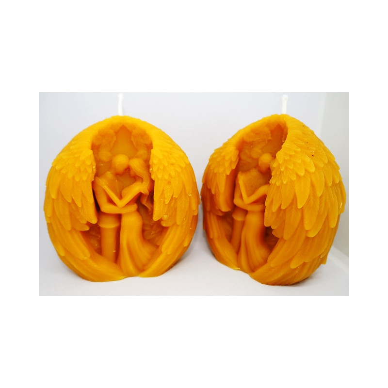 Sviečka zaľúbenci - anjelské kridla - rozmer 105 x 95 x 50 mm, váha 215 g, forma 19 € Sviečka zaľúbenci - anjelské kridla - rozmer 105 x 95 x 50 mm, váha 215 g, forma 19 €
