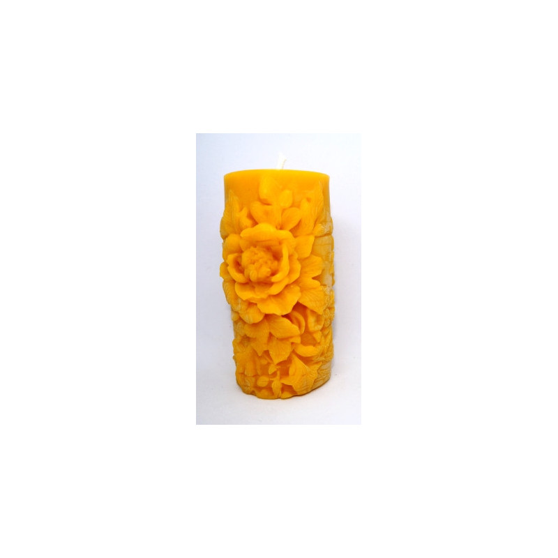 Sviečka ruža - valec - včelí vosk - rozmer 100 x 48 mm, váha 170 g, forma 17 € Sviečka ruža - valec - včelí vosk - rozmer 100 x 48 mm, váha 170 g, forma 17 €