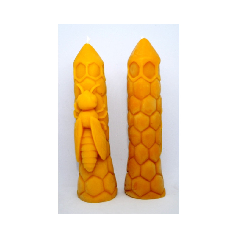 Včelia matka - sviečka včelí vosk - rozmer 160 x 420 mm, váha 120 g , forma 16€ Včelia matka - sviečka včelí vosk - rozmer 160 x 420 mm, váha 120 g , forma 16€