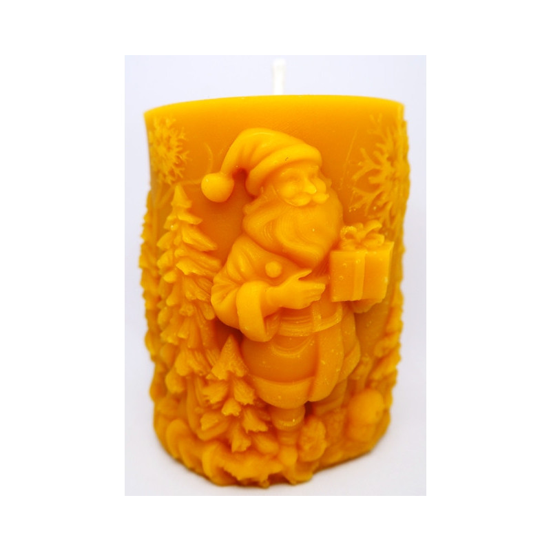 Mikuláš s balíčkom - sviečka valec - včelí vosk - rozmer 80 x 65 mm, váha 240 g , forma včelí vosk 19 €