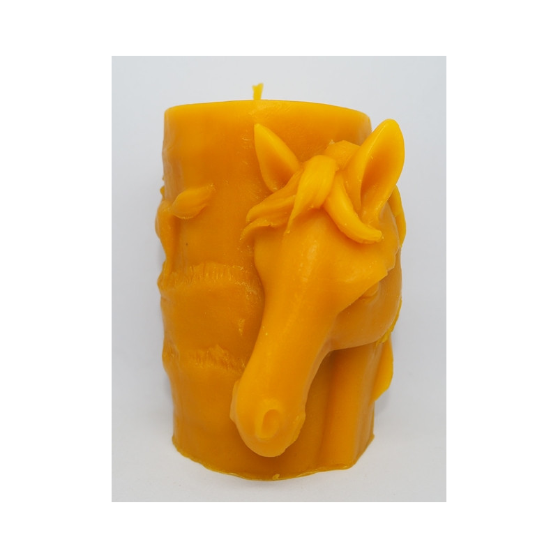 Koník odliatok - včelí vosk rozmer 95 x85 mm, váha 300 g, forma 24 €