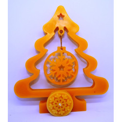 Stromček so zavesenou vločkou - dekorácia Vianočná ,rozmer 150 x 135 x 15 mm, váha 75 g