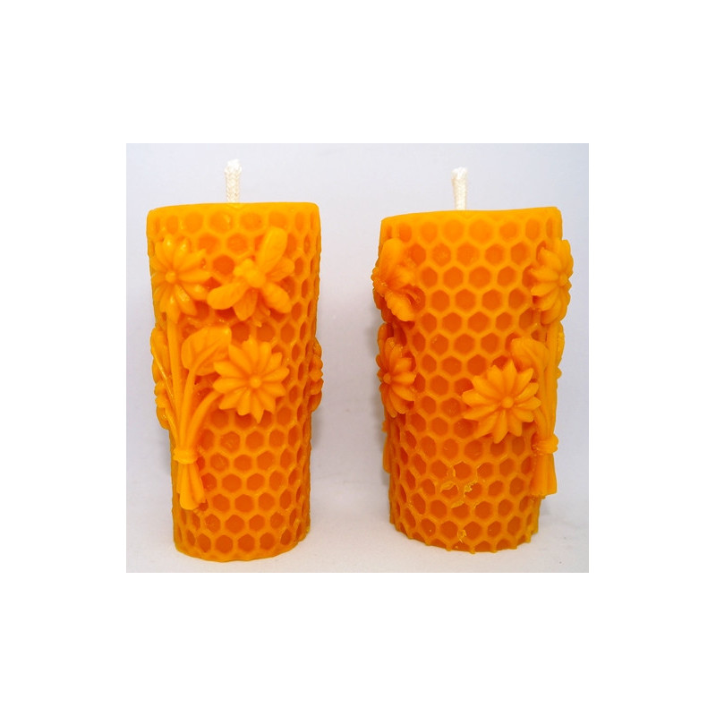 Kytica so včielkou na medzistienkovej sviečke obojstranná, rozmer 85 x 40 mm,váha ,  forma 95 g, forma 15 €