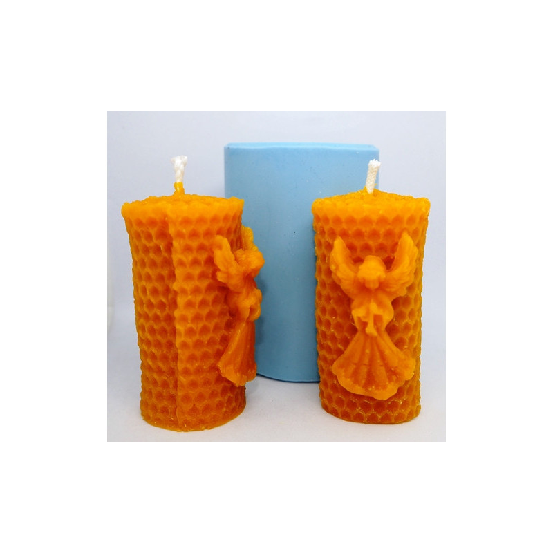 Sviečka valec medzistienka s anjelom, vhodná ako adventné sviečky - rozmer 70 x 35 mm, váha 65 g, forma 15 €