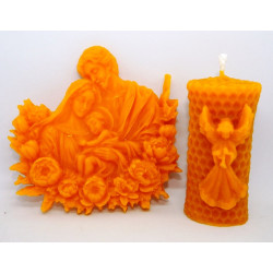 Svätá rodina - plaketa - včelí vosk - rozmer 95 x 90 mm, váha 35 g, forma 11 € + sviečka s anjelom