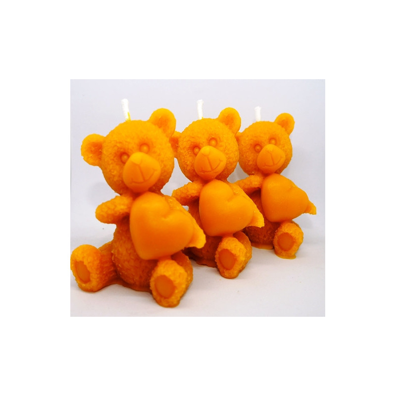 Macko so srdiečkom sviečka včelí vosk - rozmer 90 x 60 mm, váha 75 g, forma 17 €