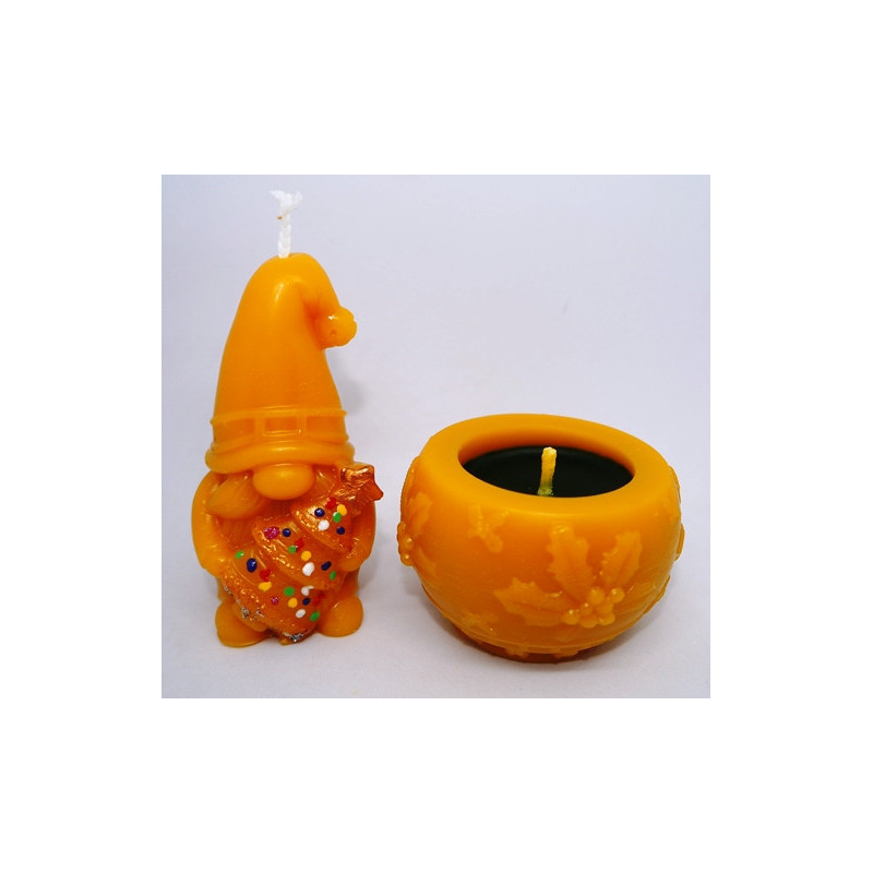 Dekorácia na vianočný stôl - voňavá sviečka kúzlo Vianoc a sviečka škriatok