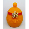 Darček - Nádobka s medom  - včelí vosk + 200 g kvetový med  -vhodná ako darček pre pracovný kolektív a priateľov váha spolu 420