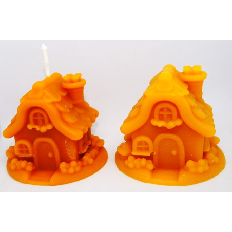 Chalúpka - domček - sviečka včelí vosk - rozmer 65 x 75 mm, váha 110 g, forma - 21 €
