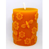 Sviečka s včielkou a kvetinkami - valec - včelí vosk - rozmer 70 x 50 mm, váha 125 g, forma 14 €