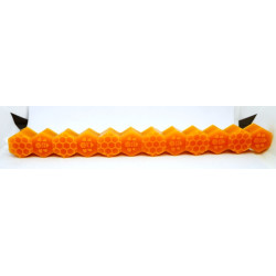 Sviečka malé šesťhrany - vysoká sviečka včelí vosk,rozmer 21,5 x 15 x 20 mm, váha 50 g, forma 14 €